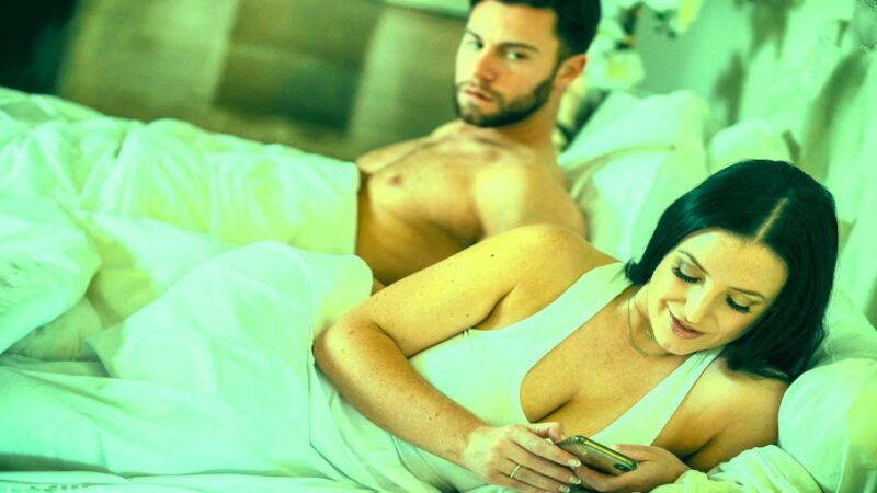 50% af gifte kvinder og mænd nyder sex med andre