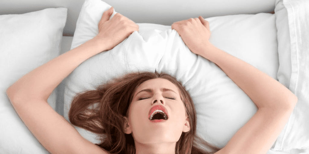 Mænd giver kvinder oralsex og orgasme i frygt for utroskab