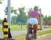 072 - Chica ciclista