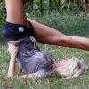 12-skinny-blonde-outdoors-yoga-pussy-slip-600x578