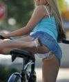 2974a73aae3a1e6238584be1c1ad9dcc--girls-on-bicycles-girls-on-bikes
