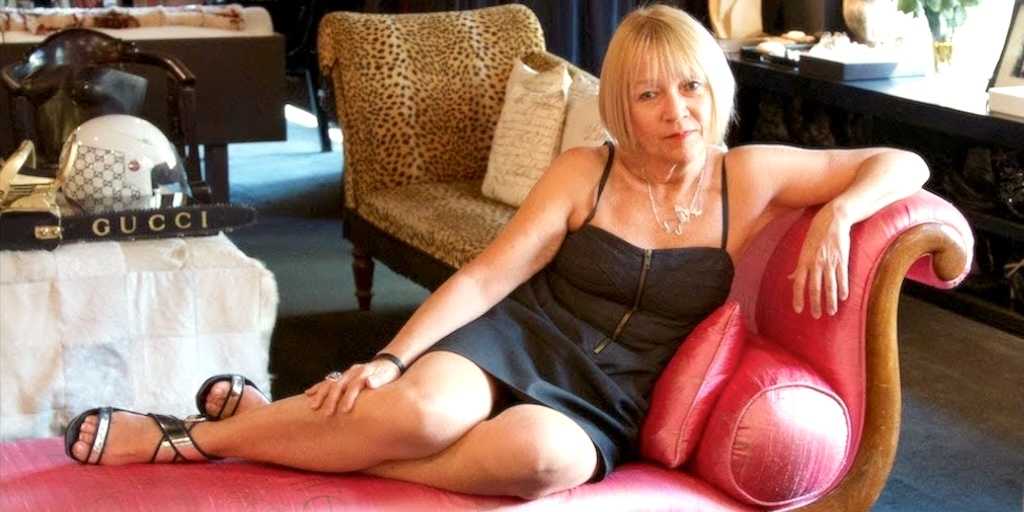 64-årig dame sex-dater kun yngre fyre